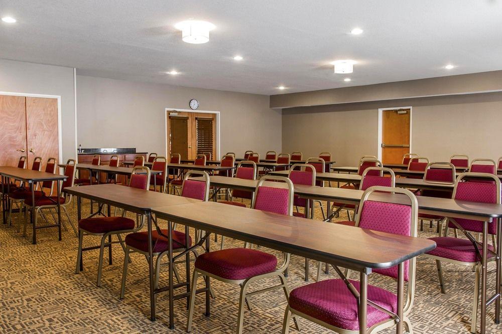Comfort Suites Benton Harbor - St Joseph Екстер'єр фото