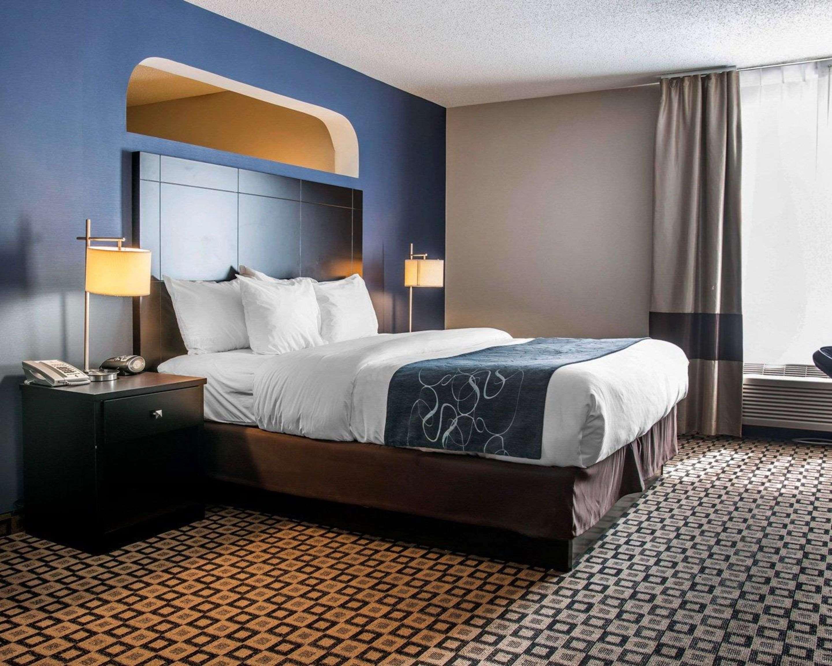 Comfort Suites Benton Harbor - St Joseph Екстер'єр фото
