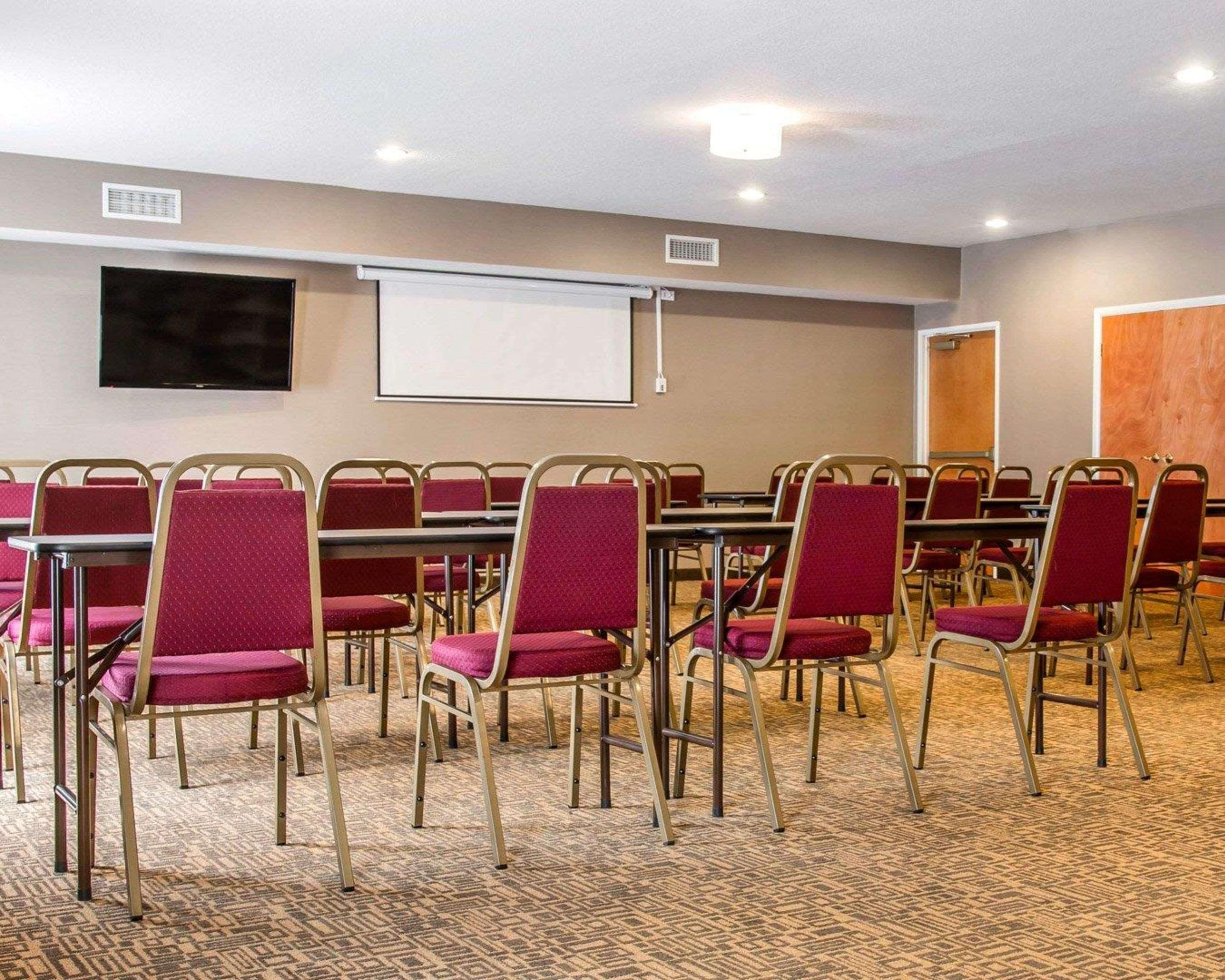 Comfort Suites Benton Harbor - St Joseph Екстер'єр фото