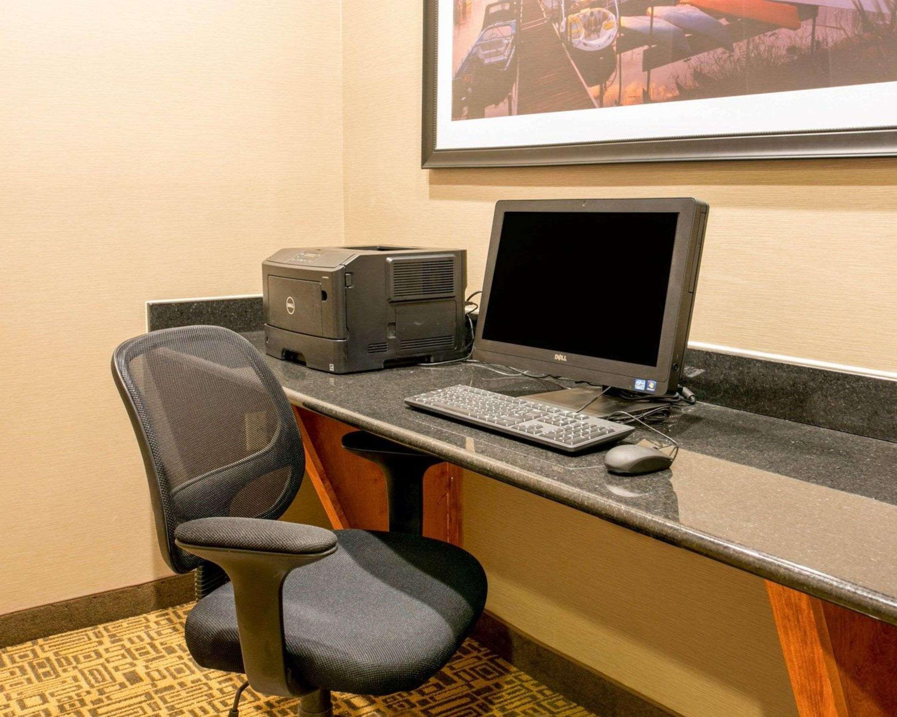 Comfort Suites Benton Harbor - St Joseph Екстер'єр фото
