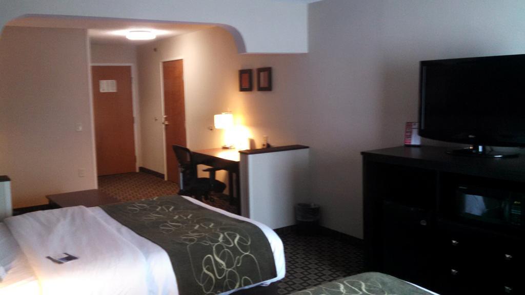 Comfort Suites Benton Harbor - St Joseph Екстер'єр фото