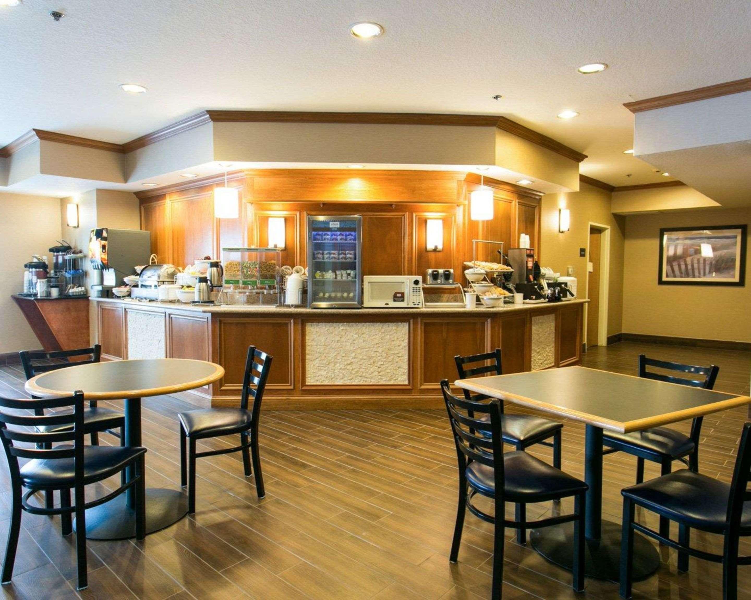 Comfort Suites Benton Harbor - St Joseph Екстер'єр фото