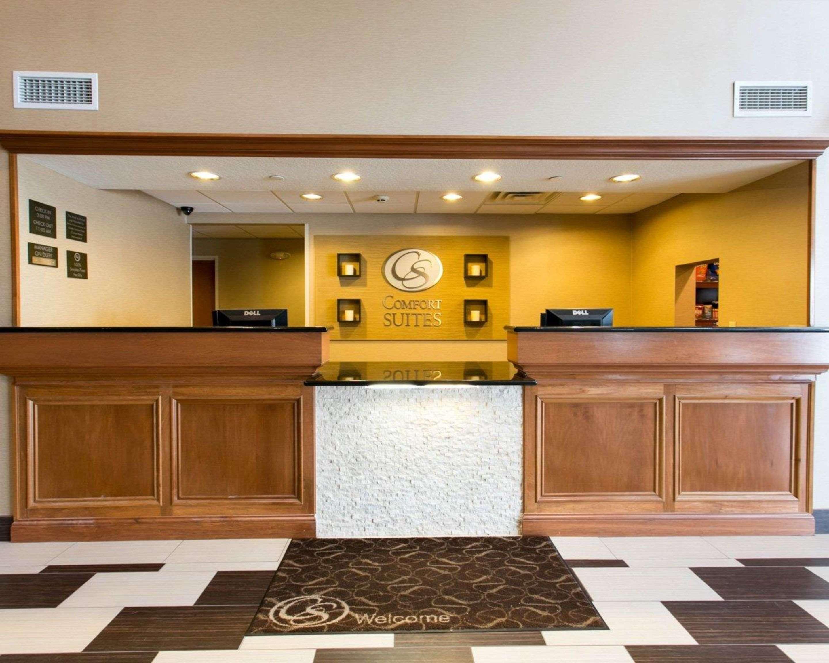 Comfort Suites Benton Harbor - St Joseph Екстер'єр фото