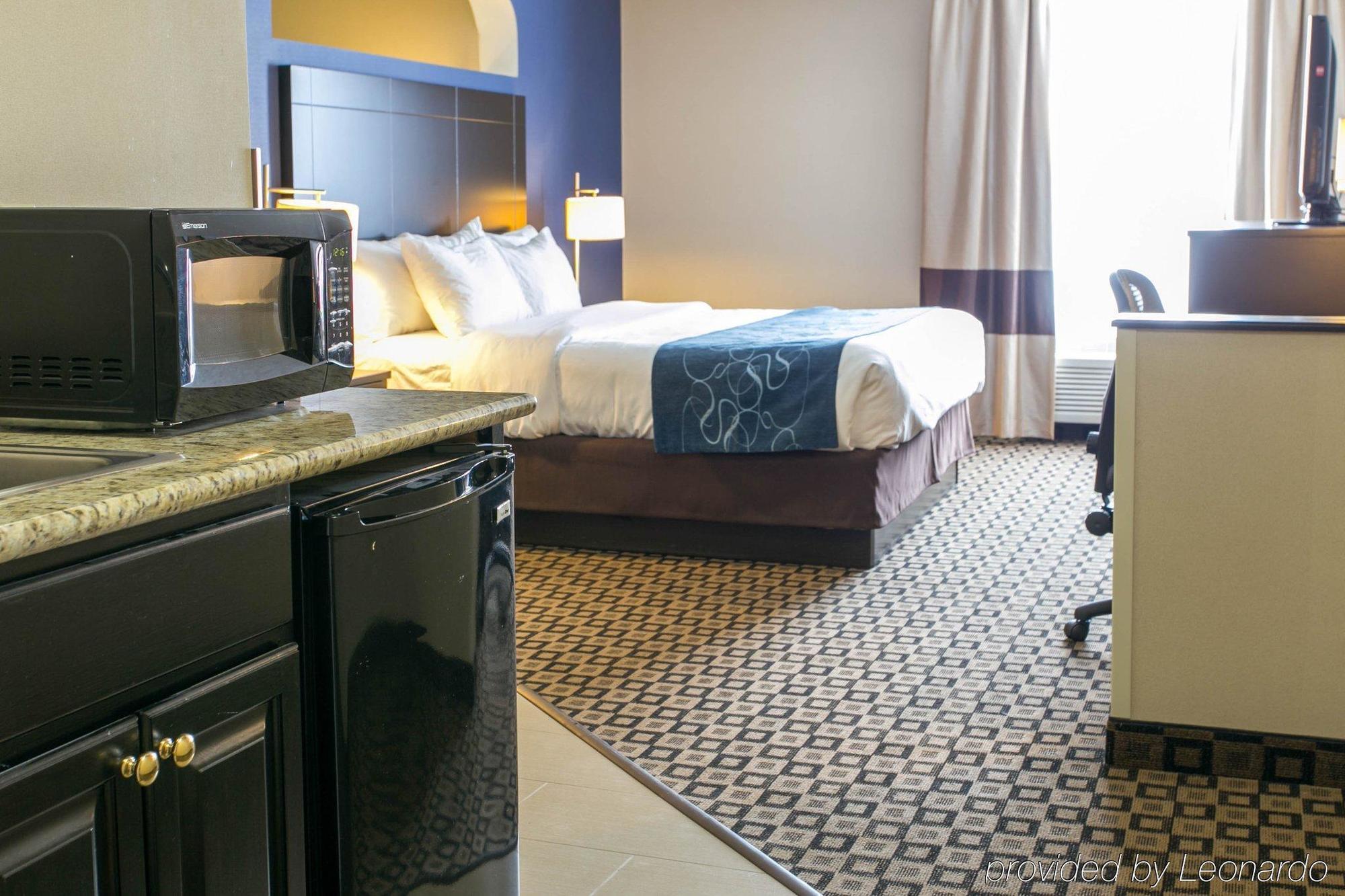 Comfort Suites Benton Harbor - St Joseph Екстер'єр фото