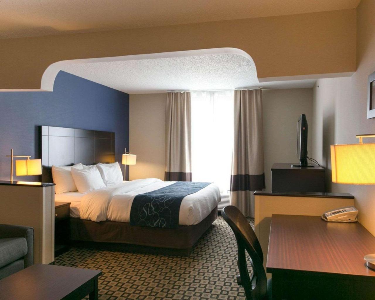 Comfort Suites Benton Harbor - St Joseph Екстер'єр фото